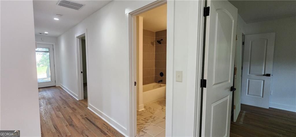 Atlanta, Georgia 30314, United States, 3 Bedrooms Bedrooms, ,2 BathroomsBathrooms,Residential,Active,231655