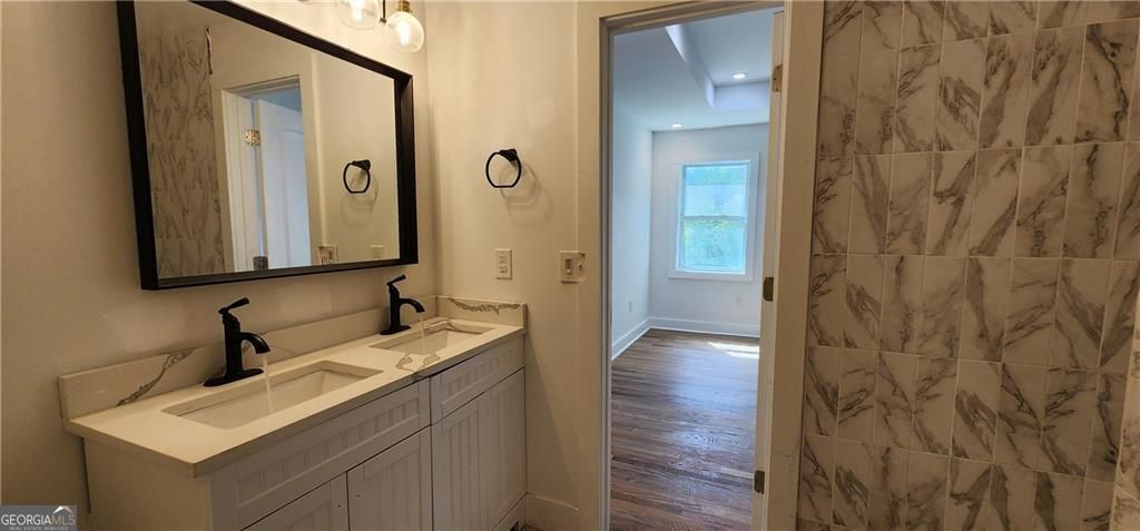 Atlanta, Georgia 30314, United States, 3 Bedrooms Bedrooms, ,2 BathroomsBathrooms,Residential,Active,231655