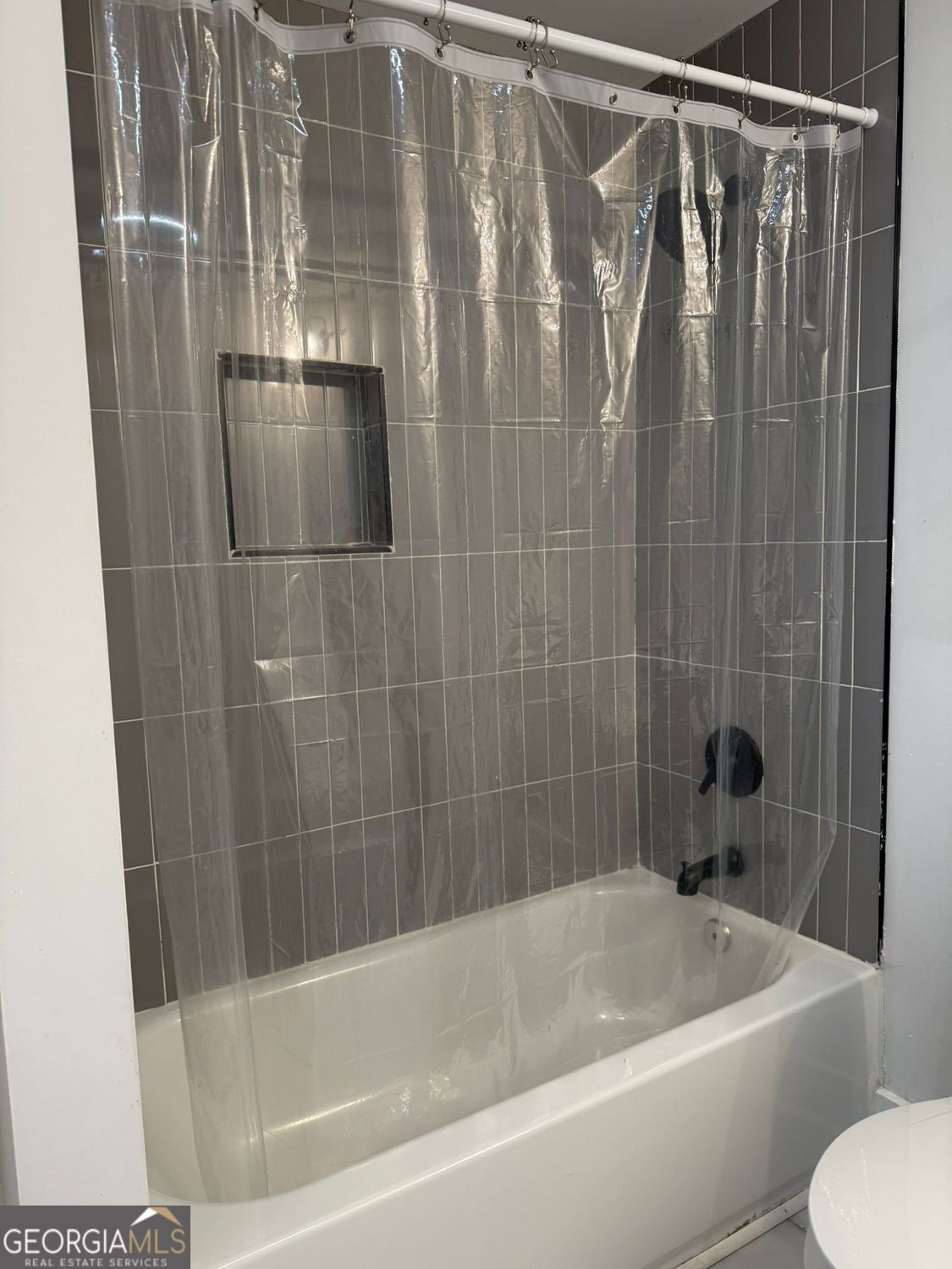 Atlanta, Georgia 30314, United States, 3 Bedrooms Bedrooms, ,2 BathroomsBathrooms,Residential,Active,231655