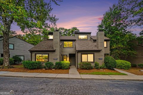 Photo of 1501 Cedar Chase Lane NE, Atlanta, GA 30324 (MLS # 10811751)
