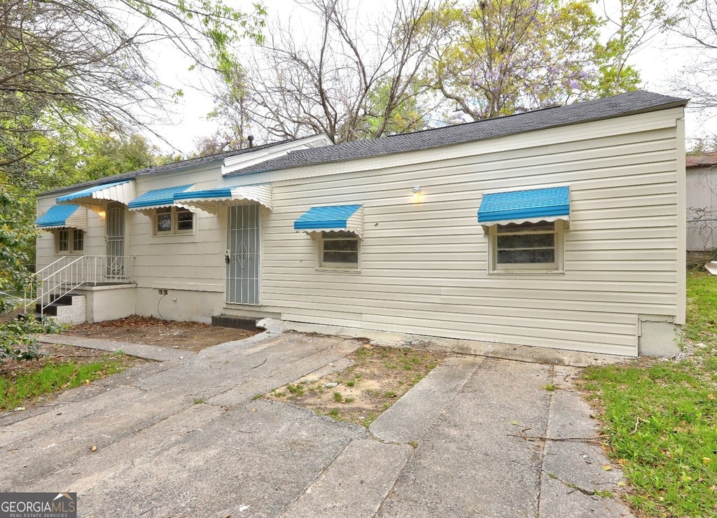 Photo of 2721 Date Avenue, Macon, GA 31204 (MLS # 10875453)