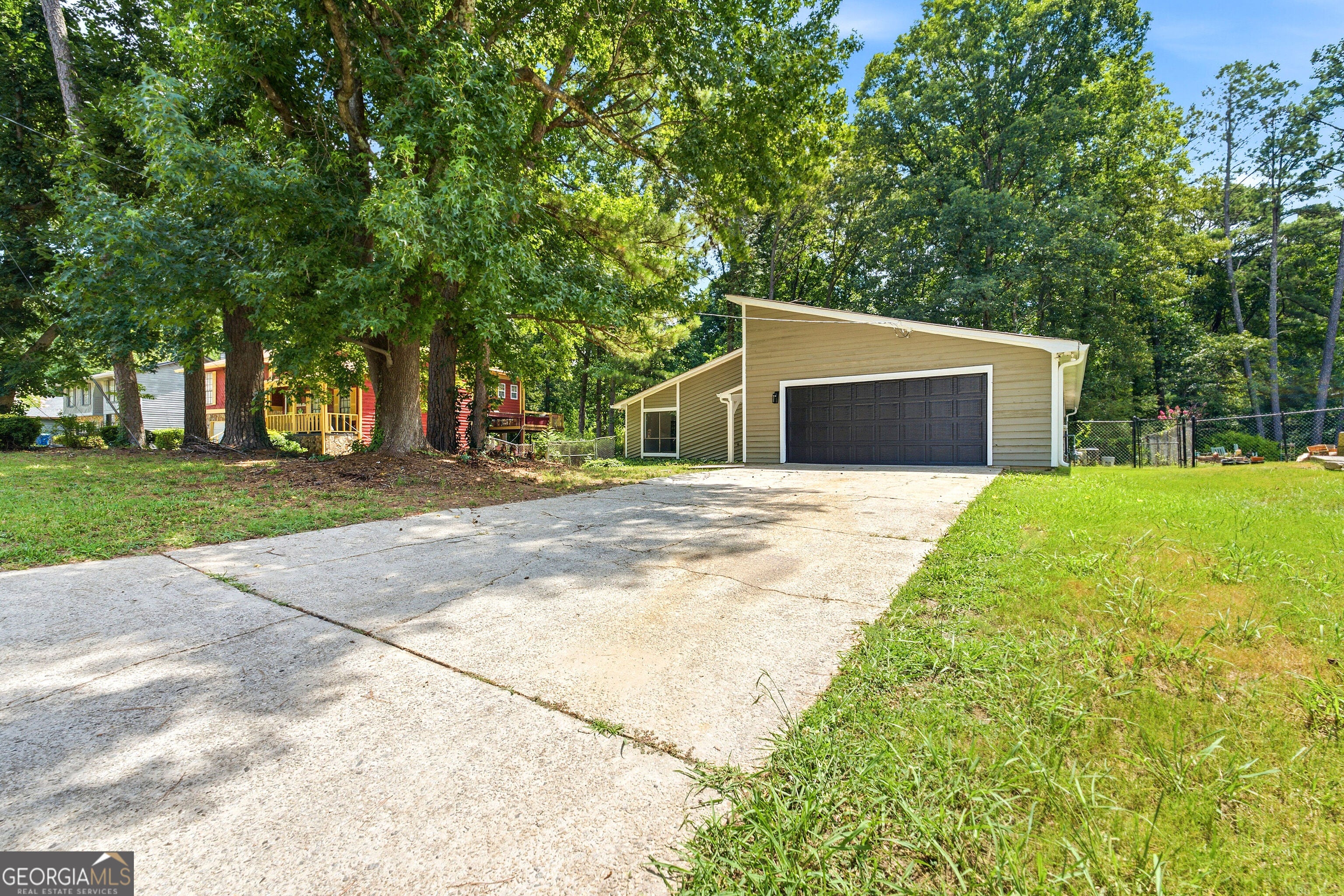 6350 Beethoven CIR