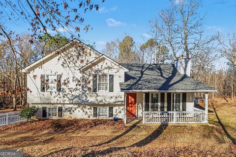 Photo of 105 Gales Way, Newnan, GA 30263 (MLS # 10677582)
