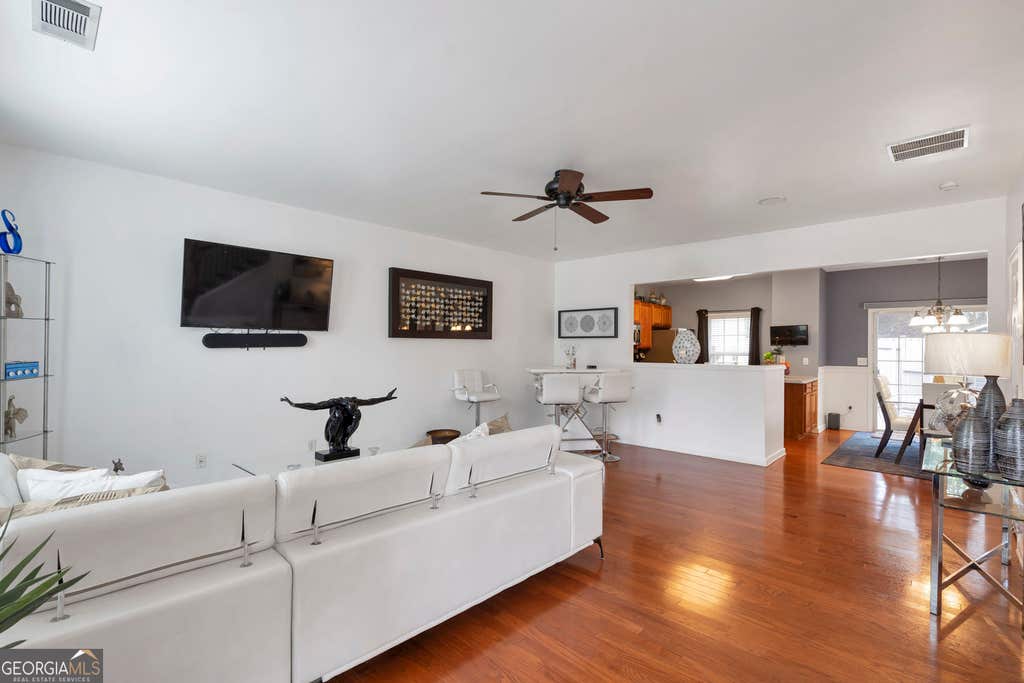 Photo of 3010 Deerborne Court SW, Atlanta, GA 30331 (MLS # 10831156)