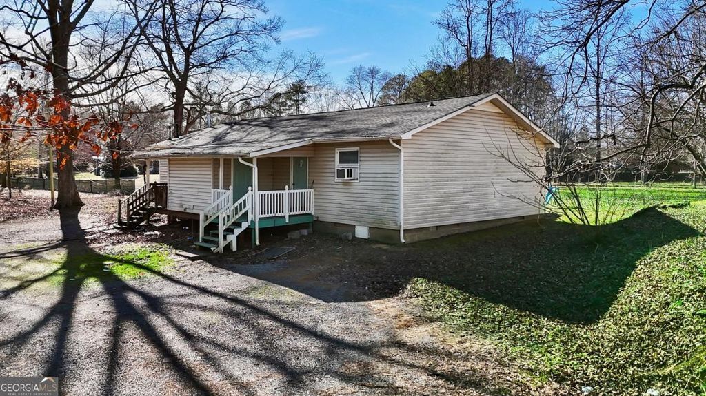 Photo of 4322 Banks Drive SE, Dalton, GA 30721 (MLS # 10672156)