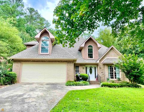 Photo of 27 Dover Drive SE, Rome, GA 30161 (MLS # 20069919) Photo of 27 Dover Drive SE, Rome, GA 30161 (MLS # 20069919)