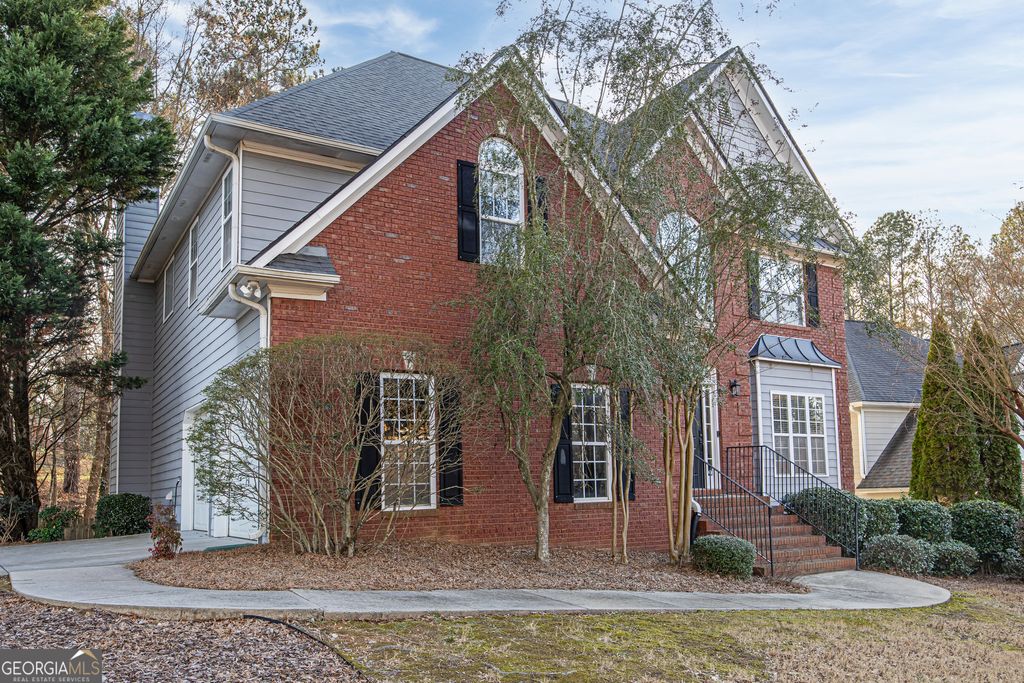 Photo of 5732 Vinings Place Drive SE, Mableton, GA 30126 (MLS # 10704365)