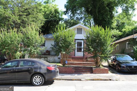 Single Family Residence in Macon GA 2256 Beech Avenue.jpg