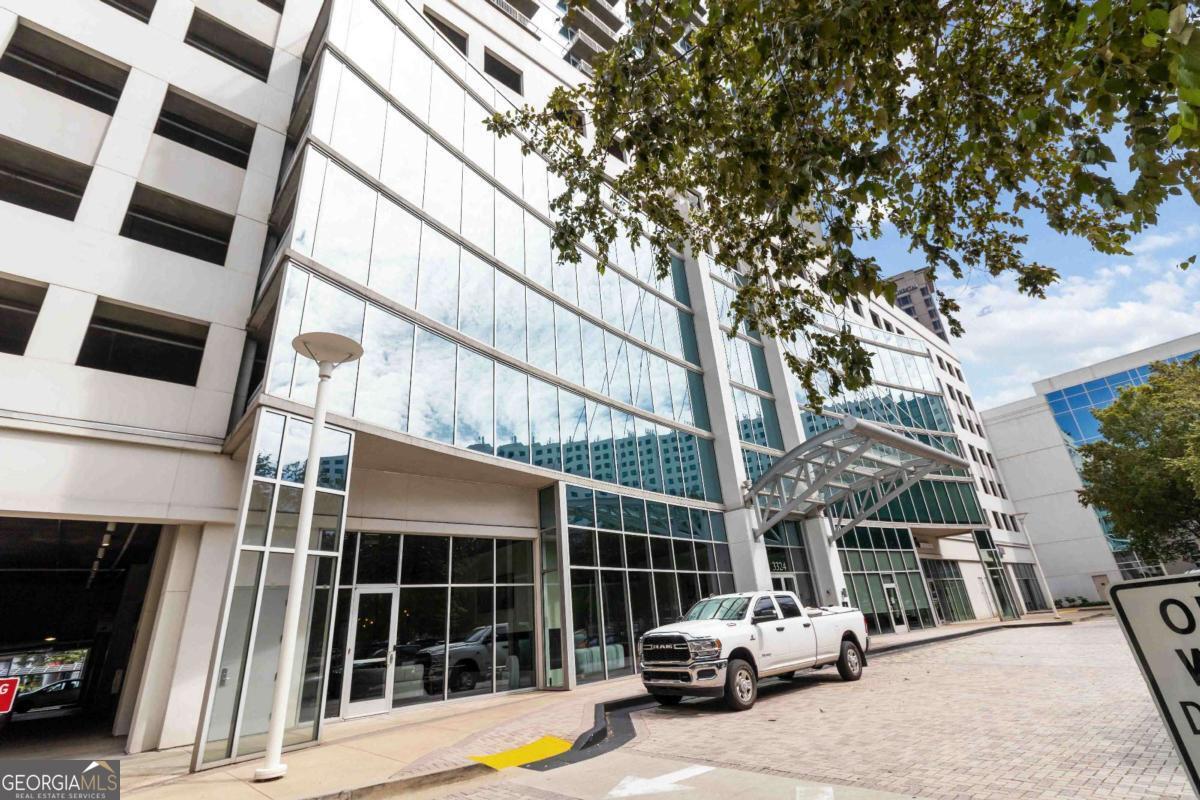 3324 Peachtree RD NE 815