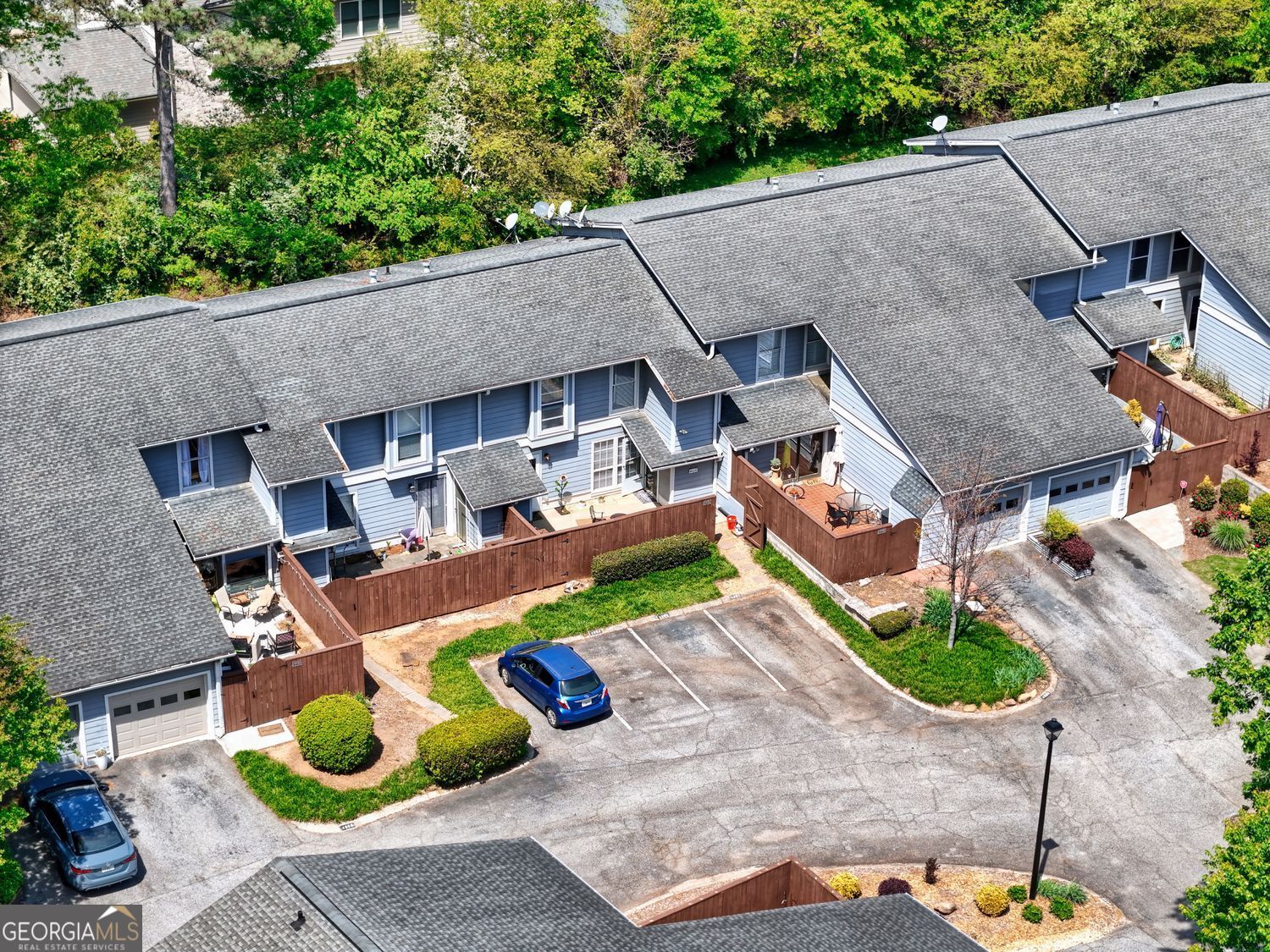 THE MEADOWS CONDOMINIUMS - Residential