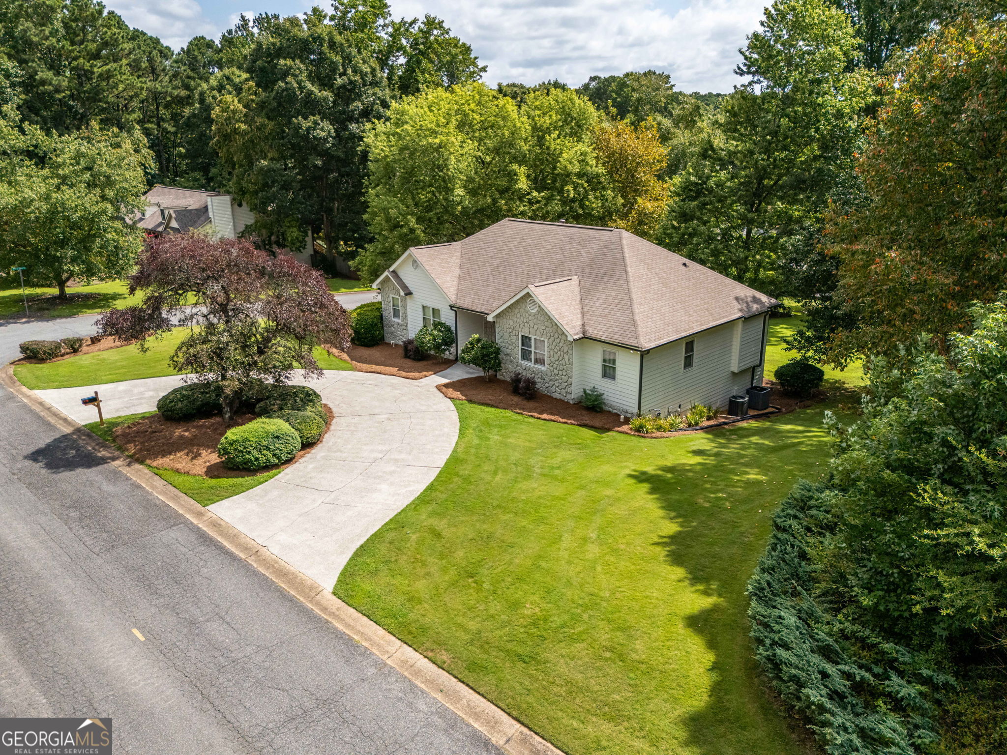 620 Driftwood DR