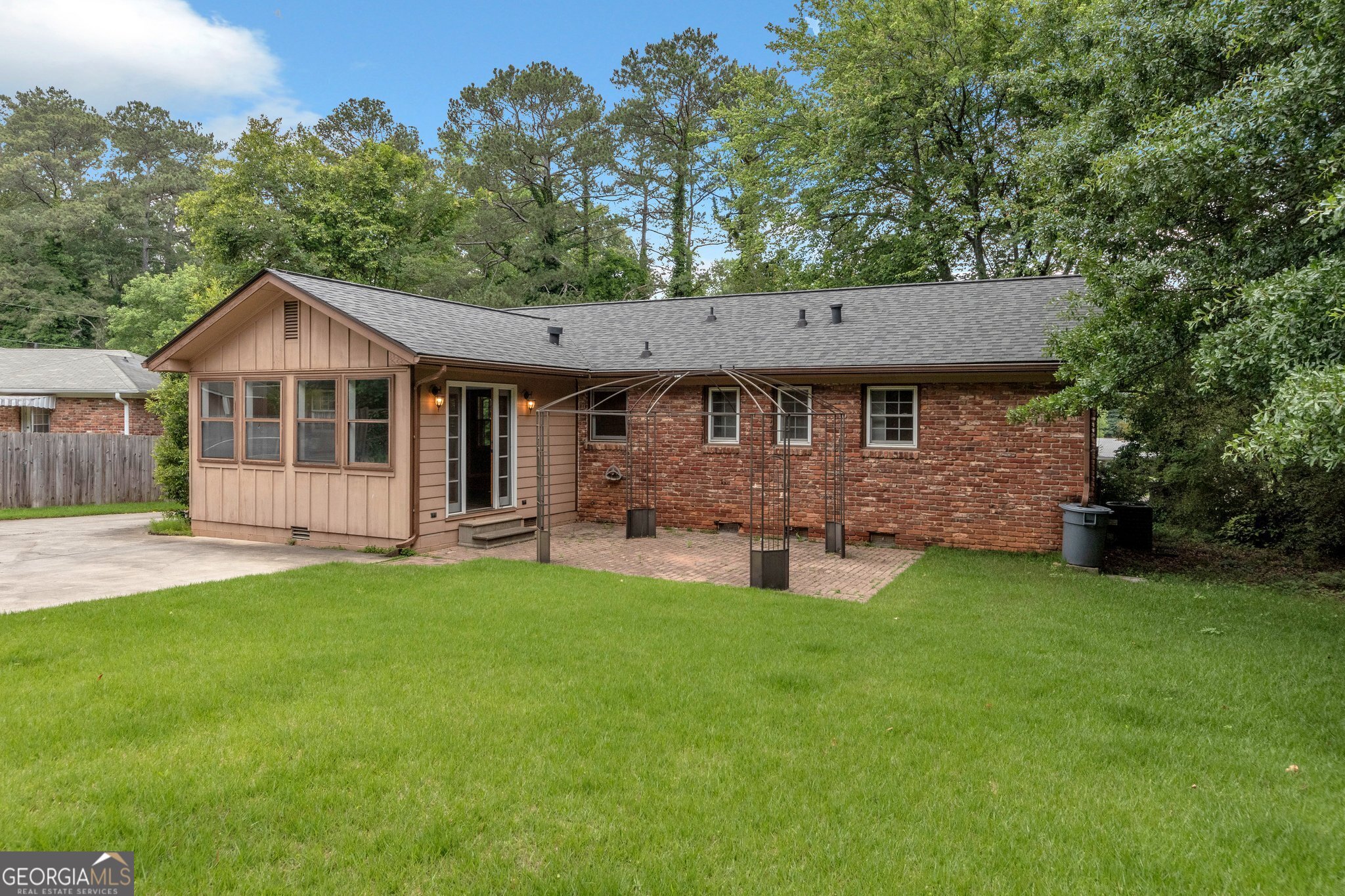 Shawnee Forest - Residential Lease