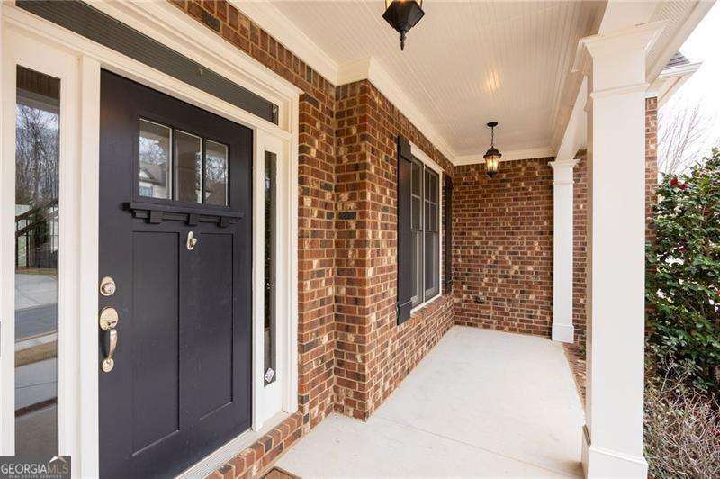 1382 Sutters Pond DR NW