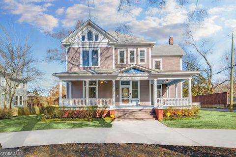 A home in Newnan