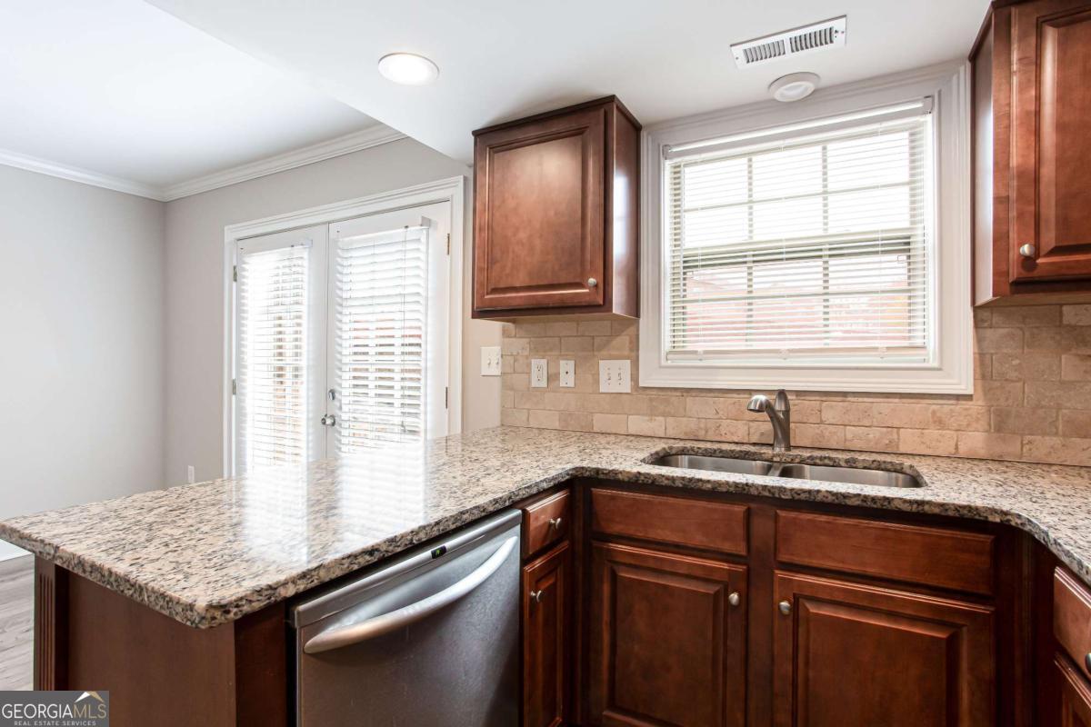 Villas of Vinings - Residential Lease