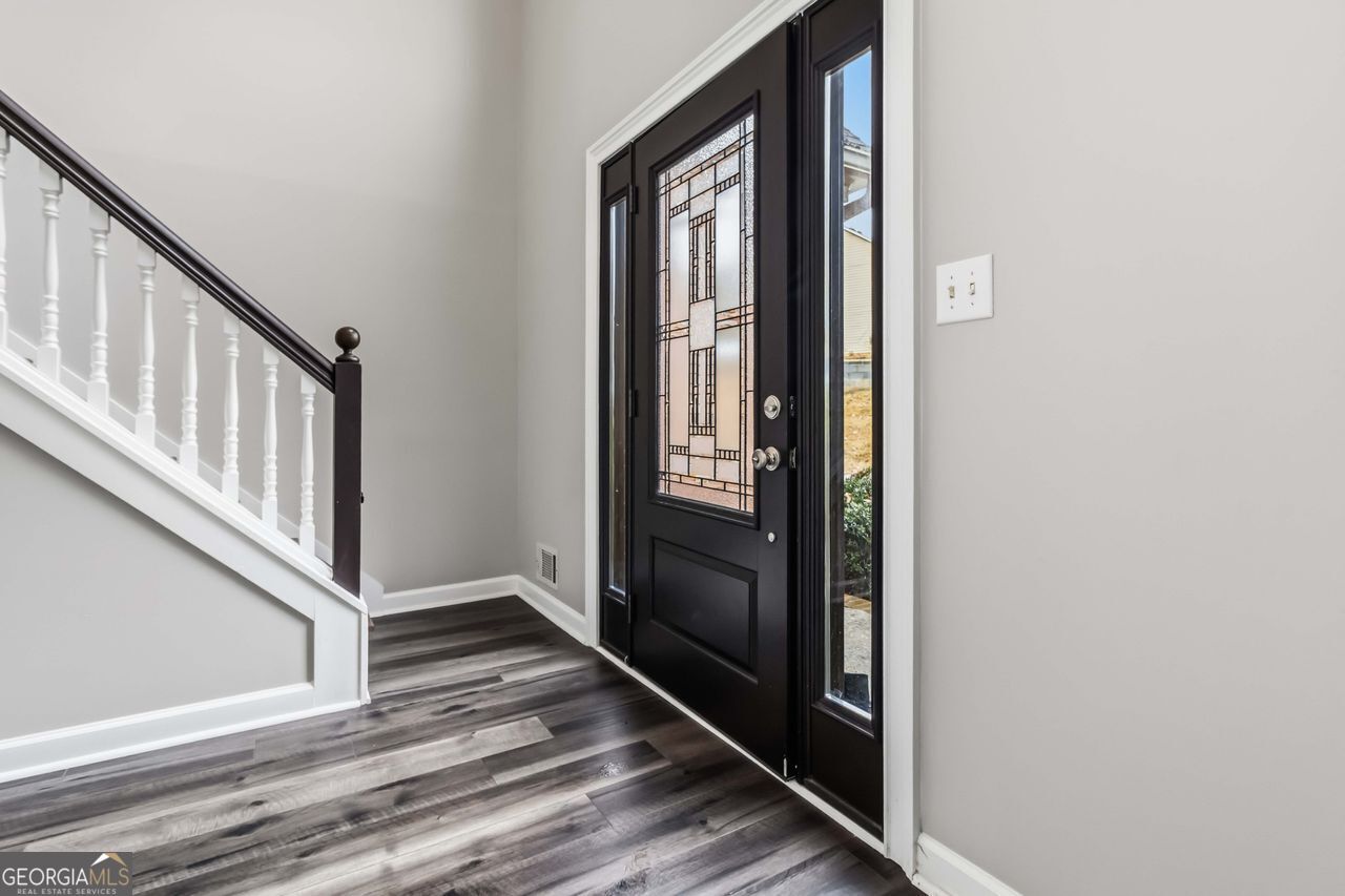 825 SOMERSET VALE DR