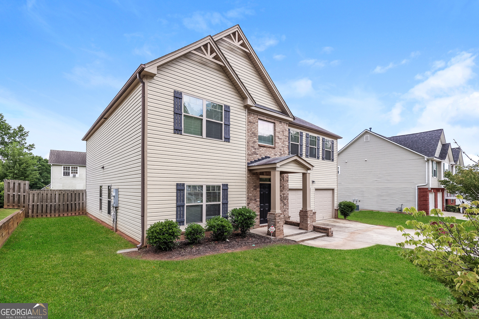 2812 Feldspar WAY