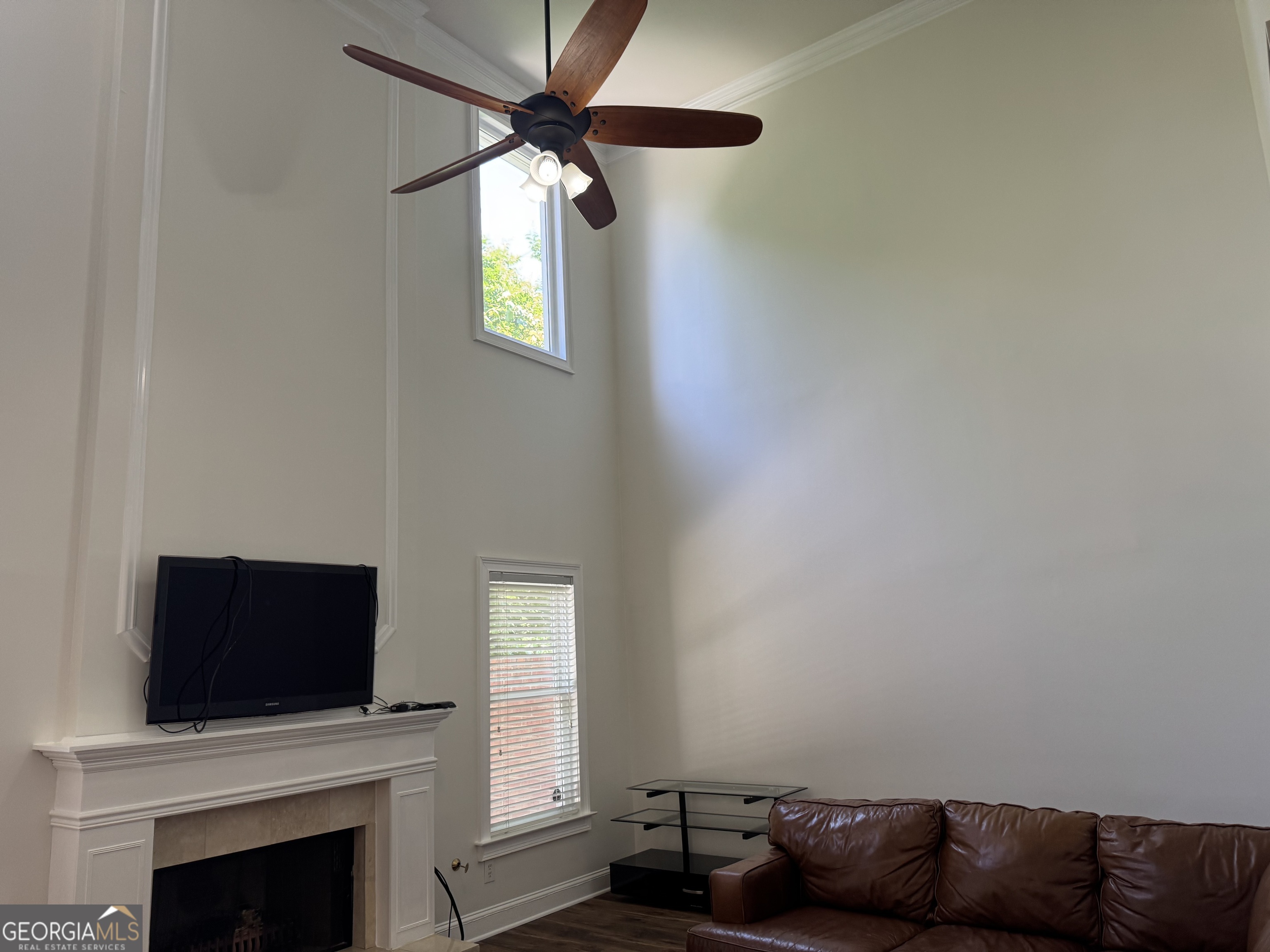 Power Pointe - Residential Lease