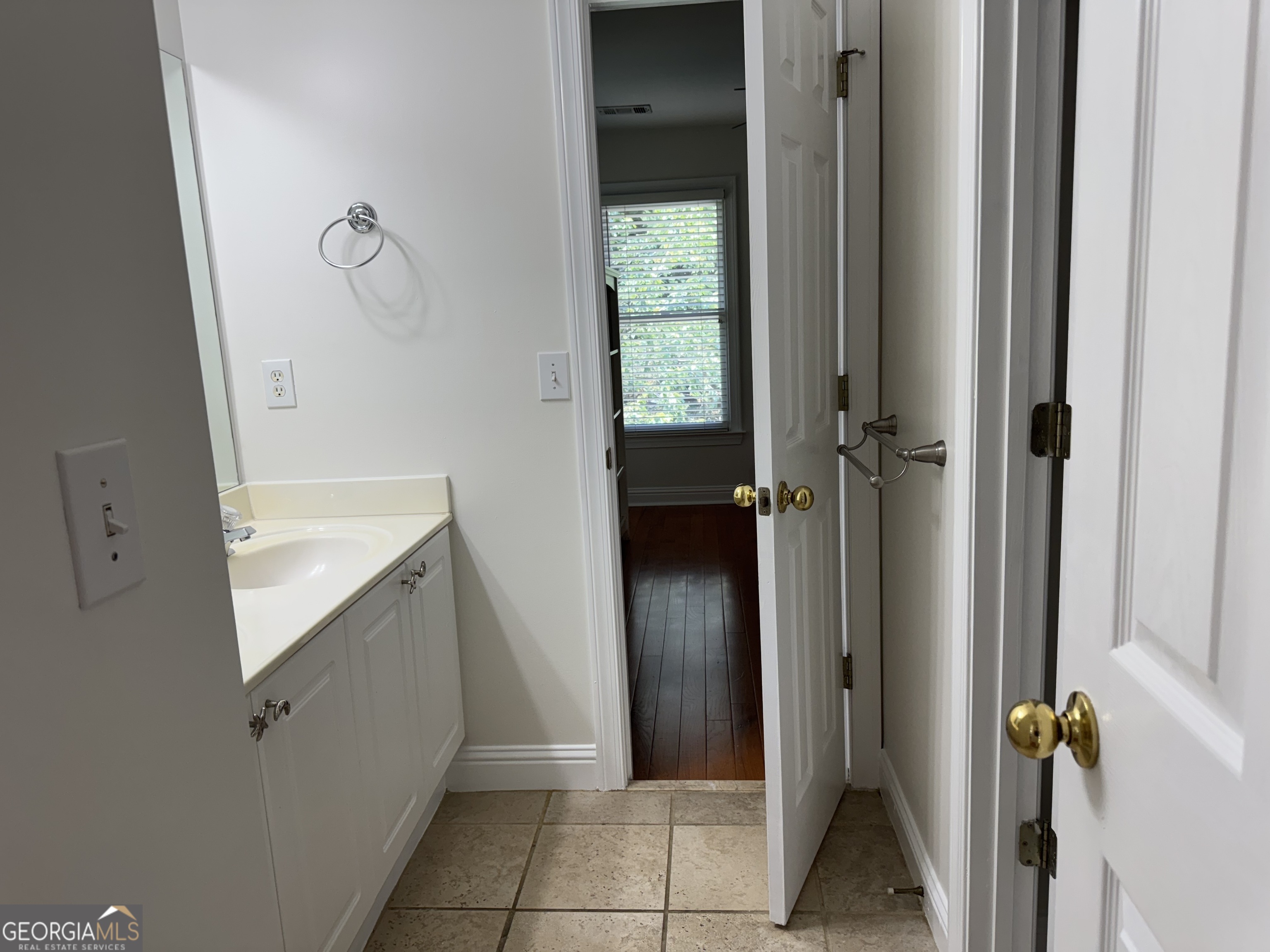 Power Pointe - Residential Lease