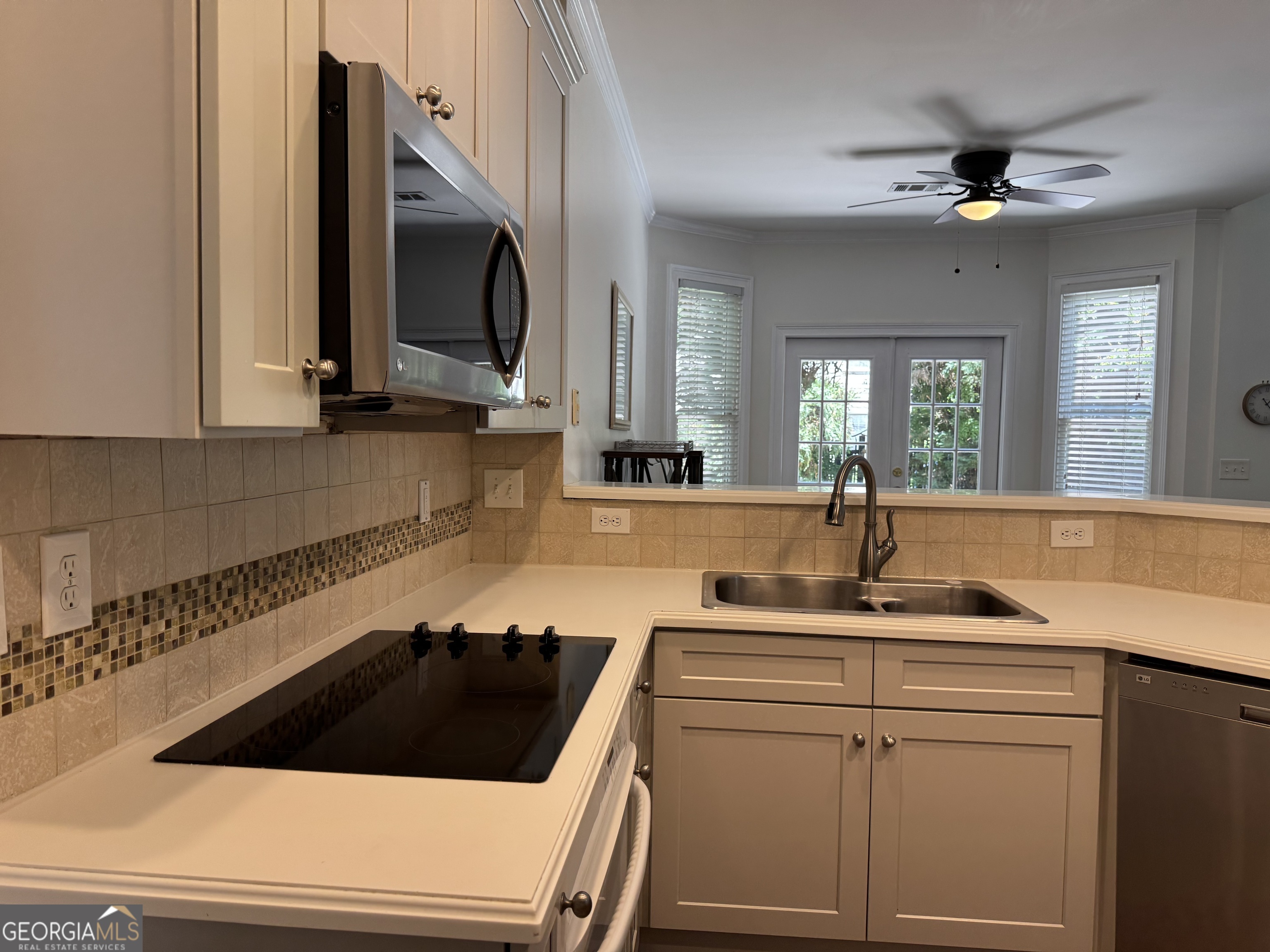 Power Pointe - Residential Lease