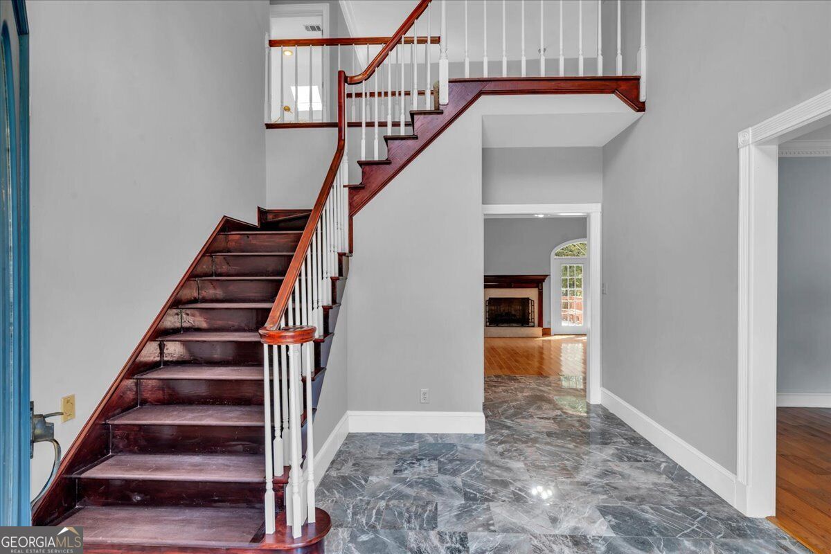 98 Beverly DR