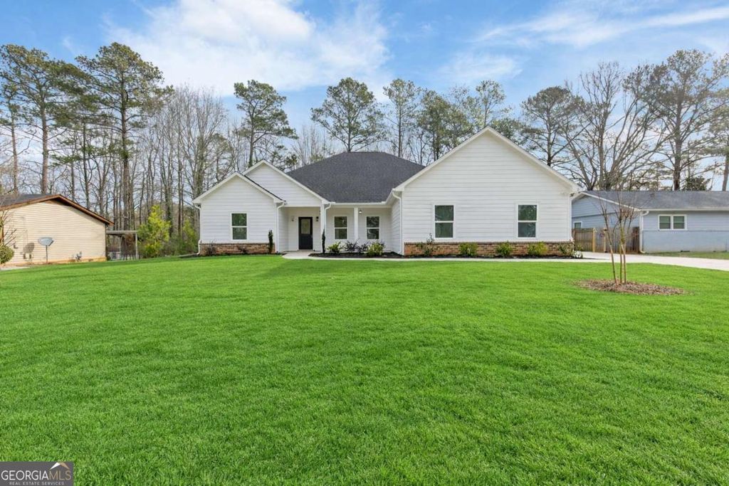 Photo of 3272 Corktree Trail, Lithonia, GA 30038 (MLS # 10686273)