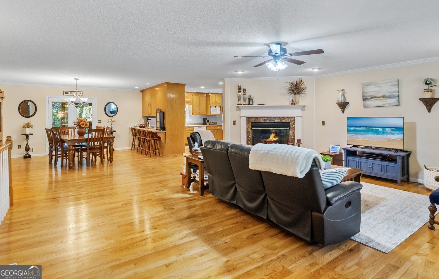 4150 Martin LN