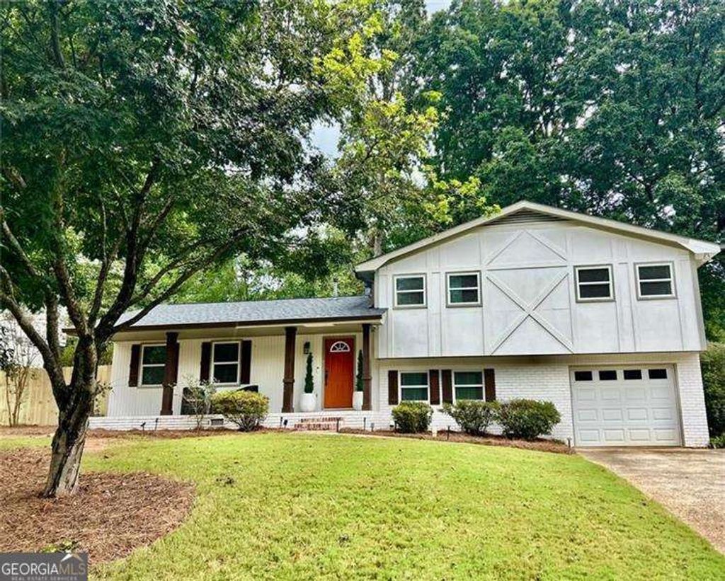 Photo of 4195 Antler Trail SE, Smyrna, GA 30082 (MLS # 10673741)