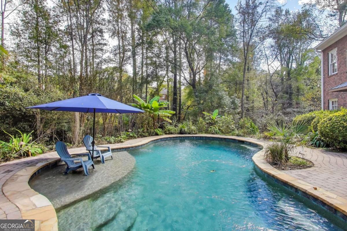 312 Westminister LN SW