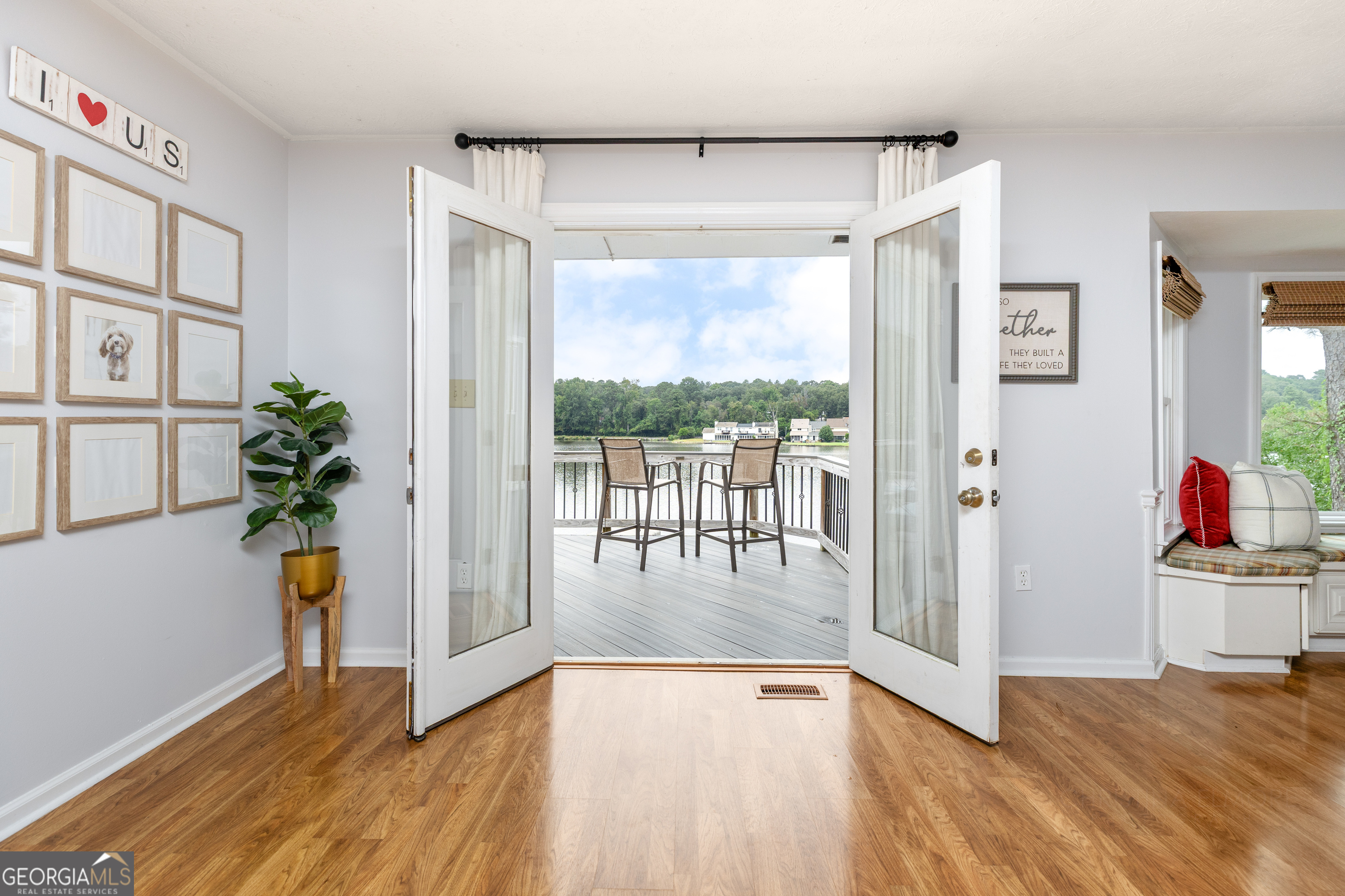 104 Breeze Point TRL