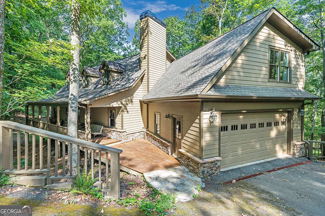 11 Poplar CIR