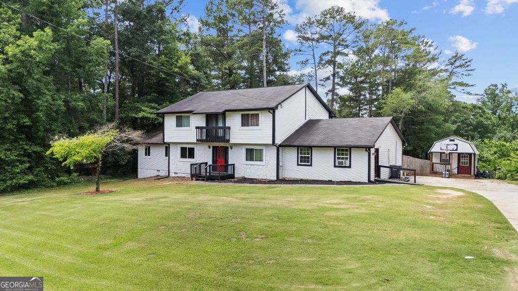 Photo of 3681 Clubhouse Lane SE, Conyers, GA 30094 (MLS # 10787614)
