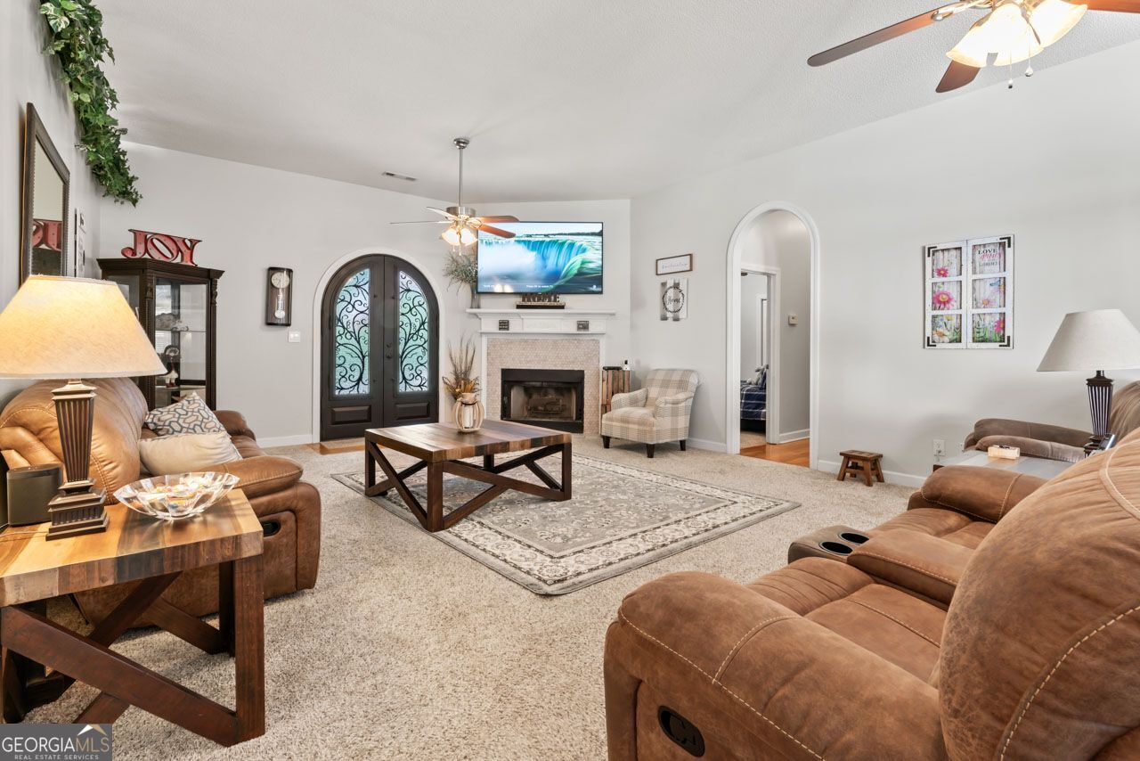 3806 Bill Gardner PKWY