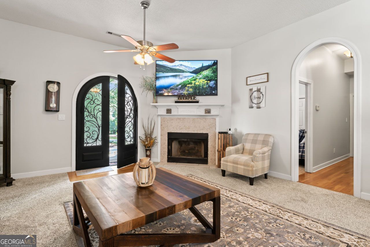 3806 Bill Gardner PKWY