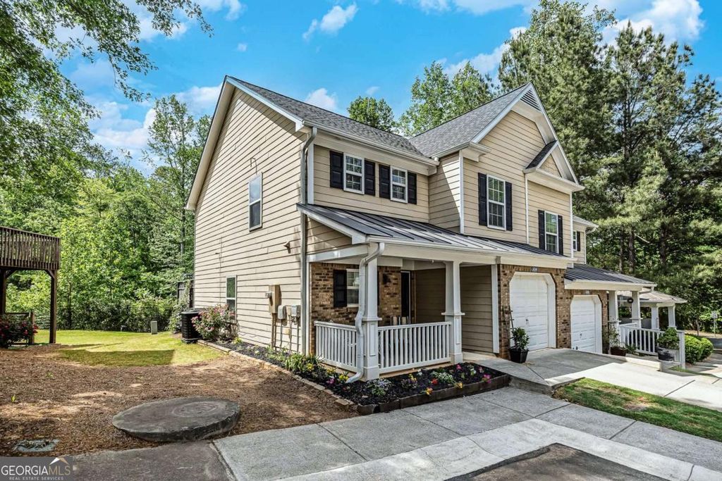 Photo of 434 Colonial Walk, Woodstock, GA 30189 (MLS # 10741951)
