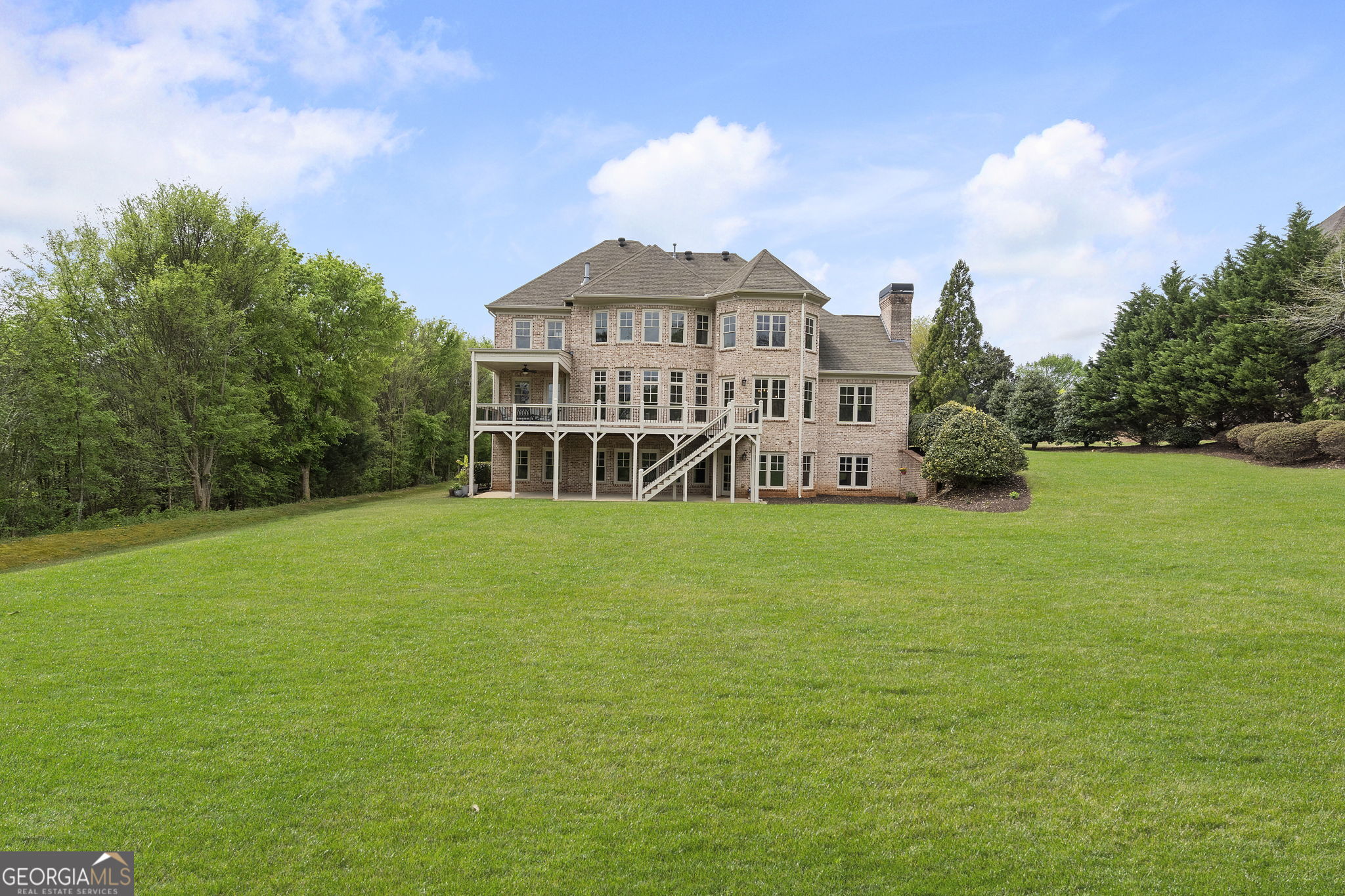 15823 Winterfield WAY