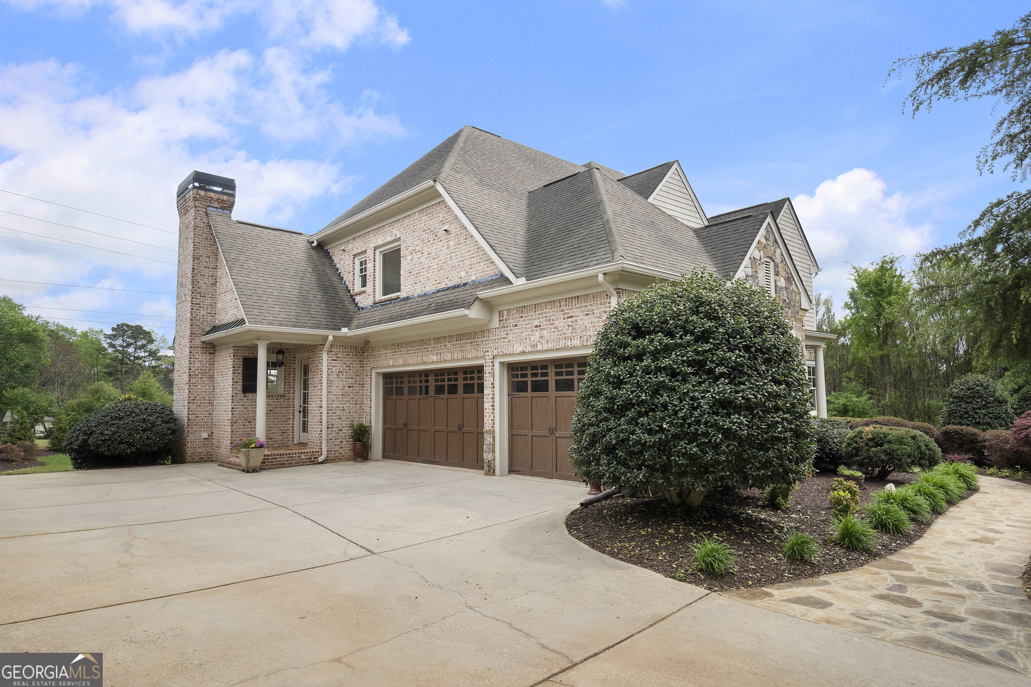 15823 Winterfield WAY