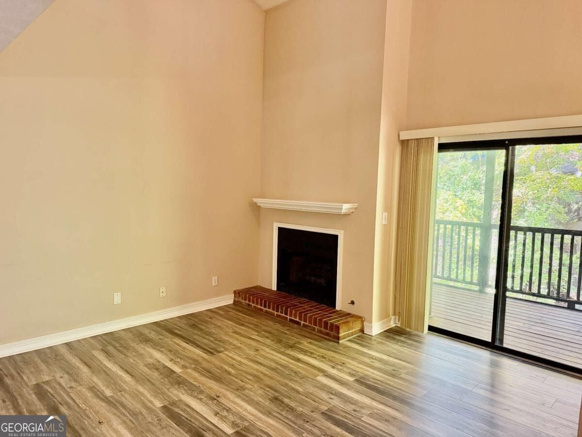 809 River Run DR