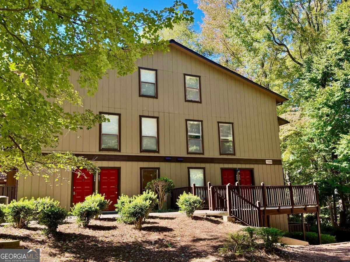 809 River Run DR