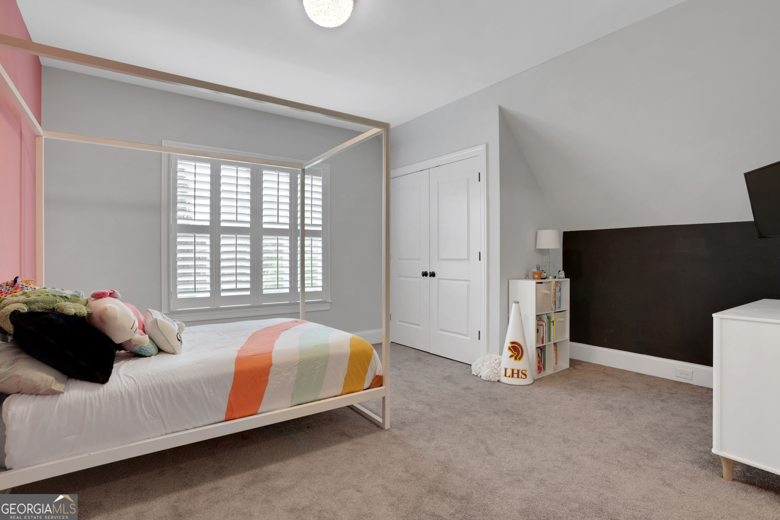 The Oaks at Mill Pond - Residential
