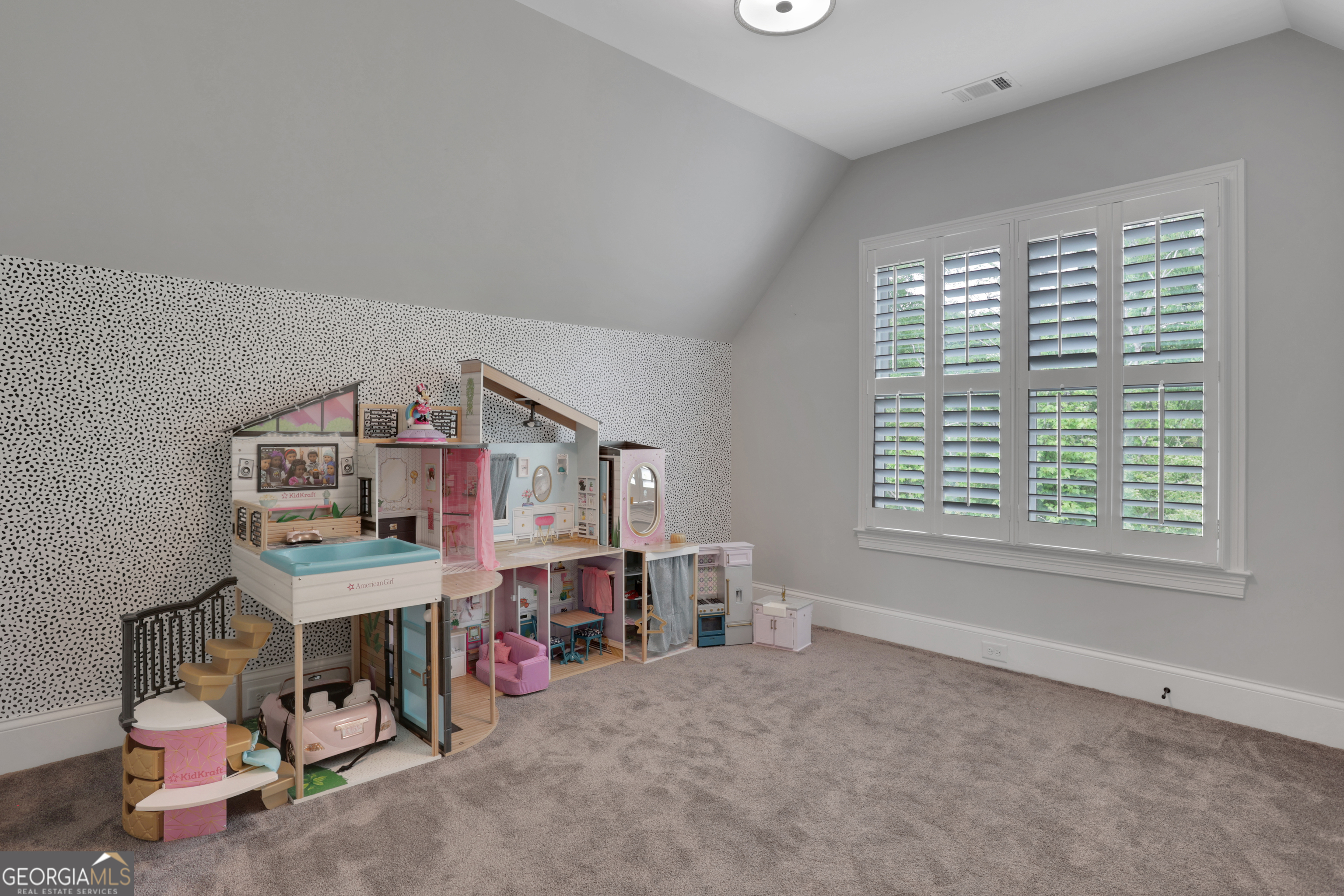 The Oaks at Mill Pond - Residential