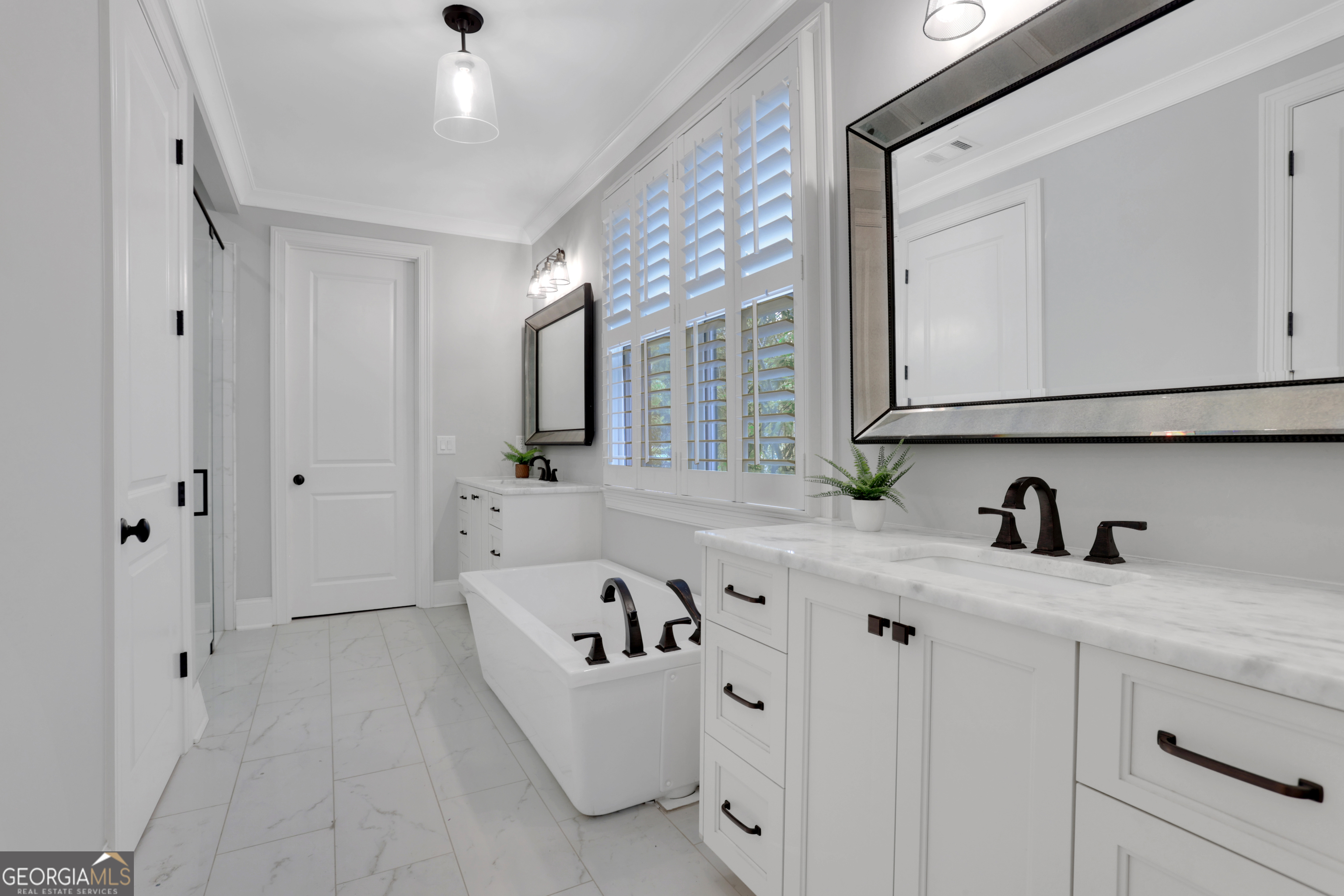 The Oaks at Mill Pond - Residential