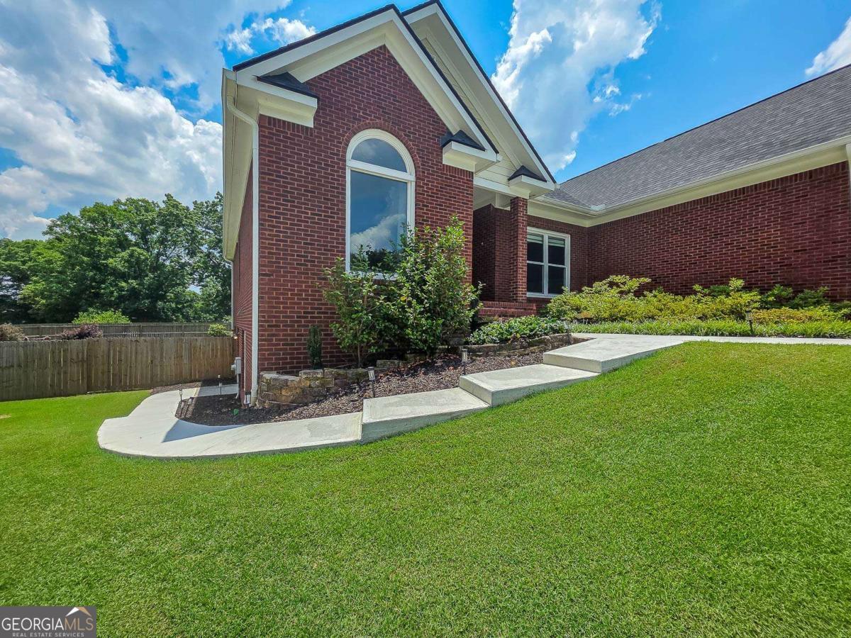 1475 Barrett Place LN