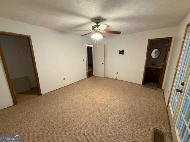 832 Country Club RD