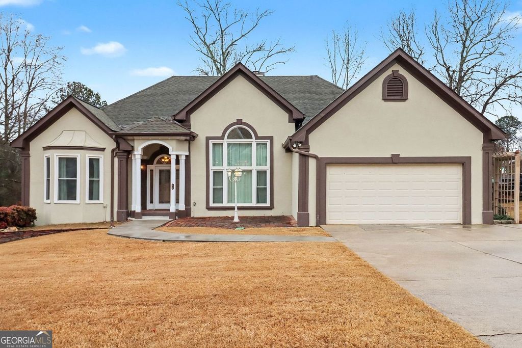 Photo of 3124 Sherwood Oaks Lane, Decatur, GA 30034 (MLS # 10674141)