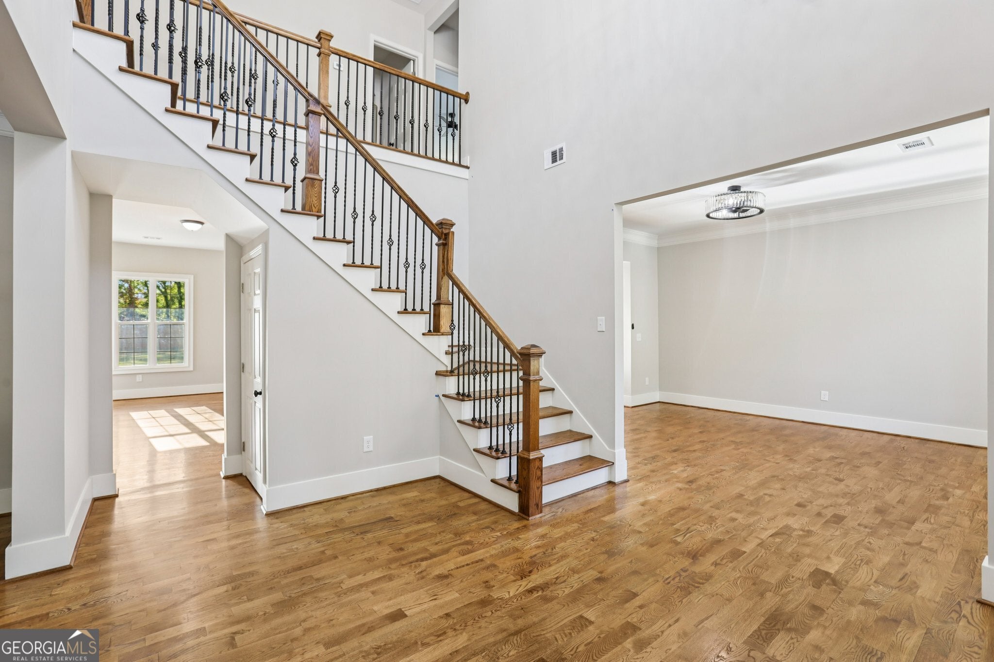 1949 Pucketts DR SW