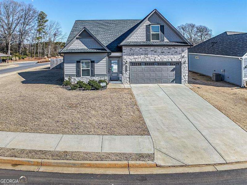 Photo of 652 Summerfield Lane NW, Cartersville, GA 30120 (MLS # 10685686)