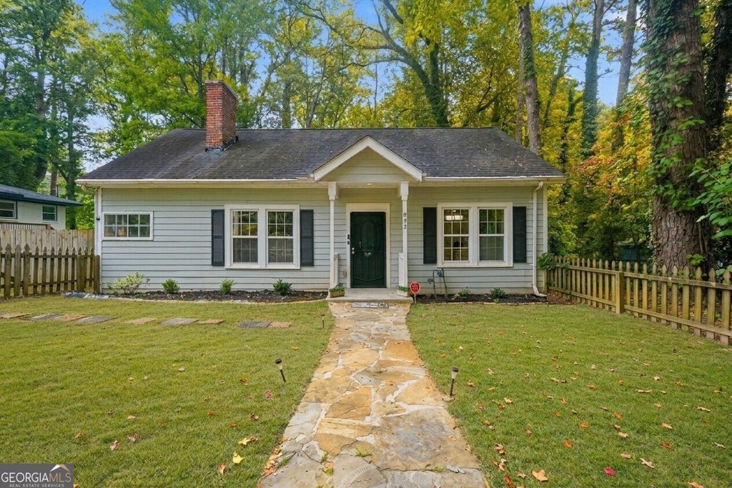 Photo of 992 Westmont RD, Atlanta, GA 30311 (MLS # 10878166)