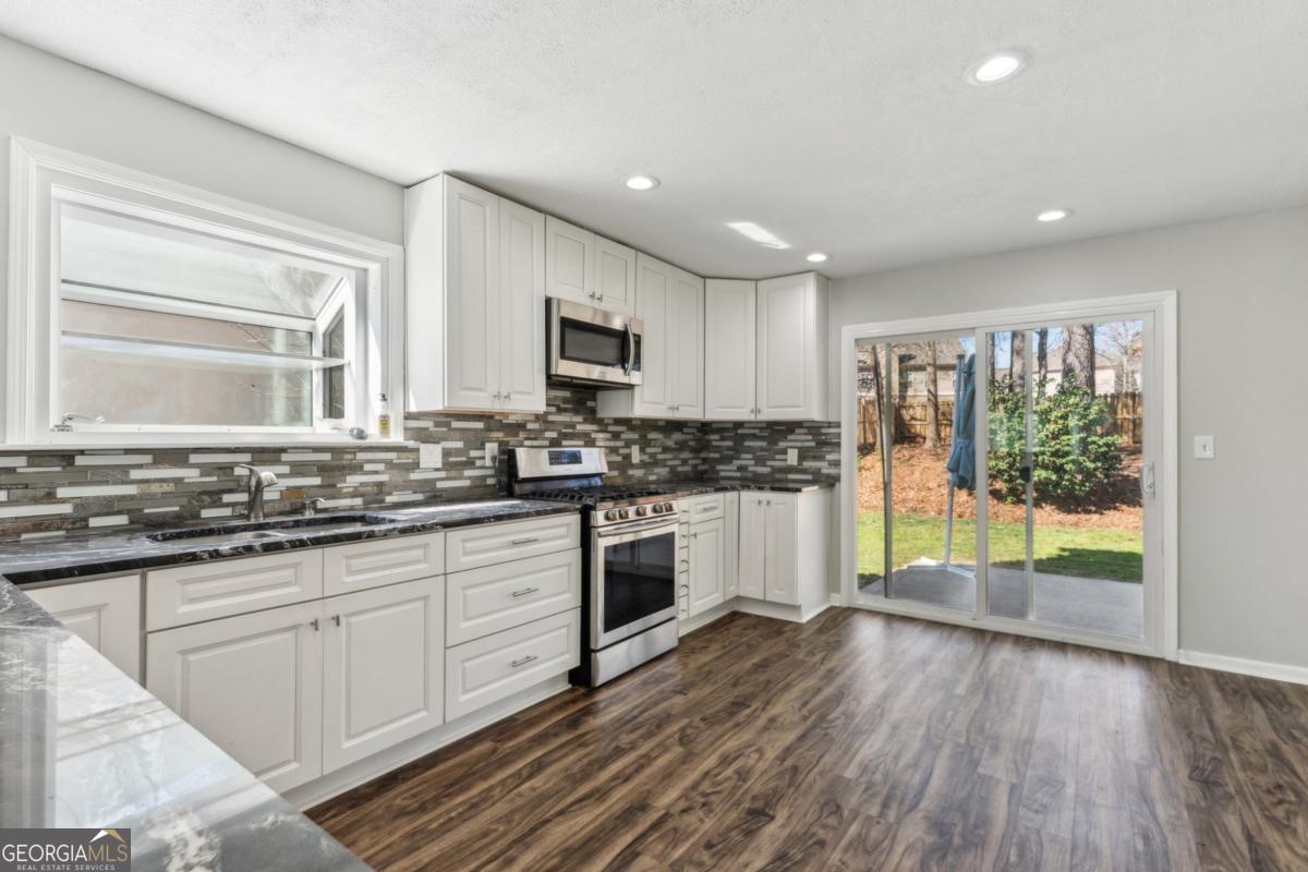 Pines At Kimball Bridge - Residential