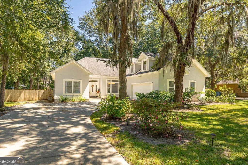 Photo of 330 Cinder Hill Drive, Brunswick, GA 31523 (MLS # 10857616)